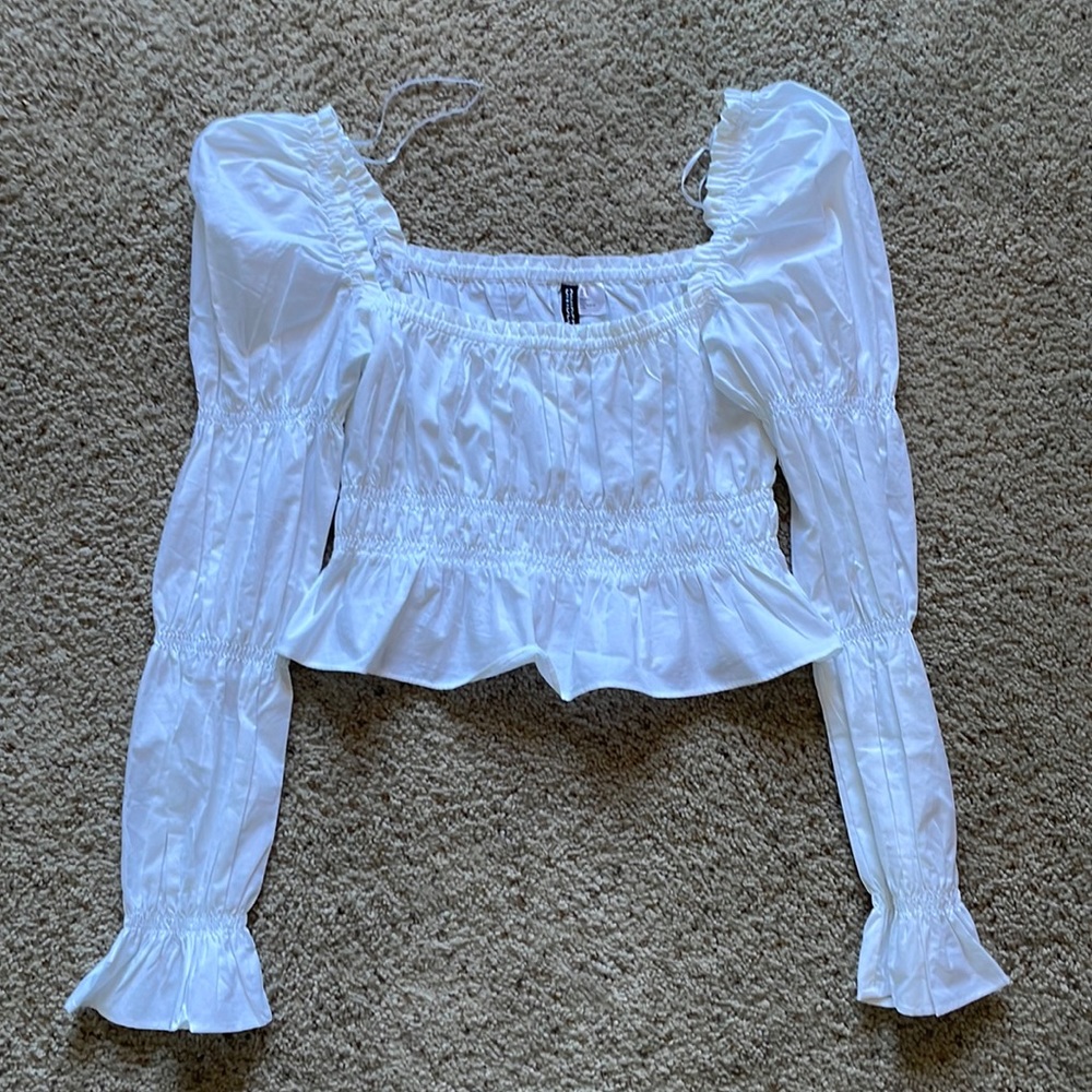 NWOT H&M Puff sleeve crop blouse